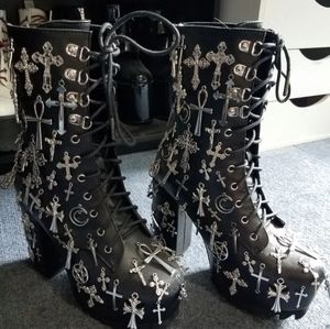 NWOB Widow Idol Worship boots!